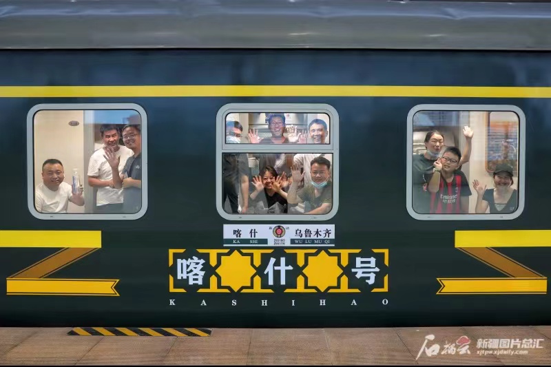 九游体育：旅游兴疆｜去喀什玩先收藏这份一日游攻略(图2)