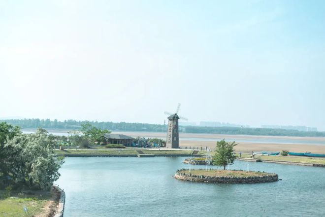 九游体育：6条自驾路线在路上看遍绝美风景！(图12)