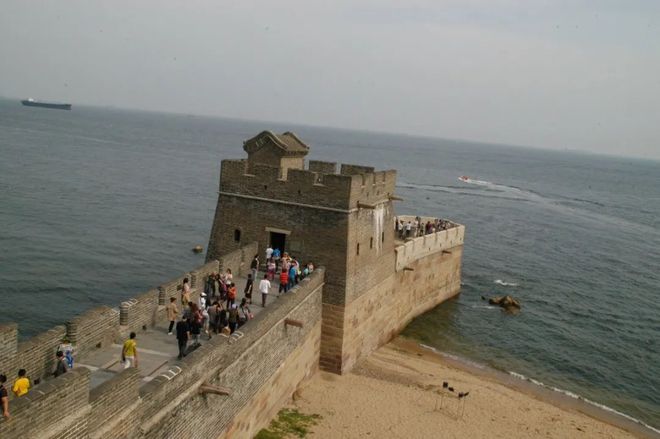 九游体育：6条自驾路线在路上看遍绝美风景！(图15)