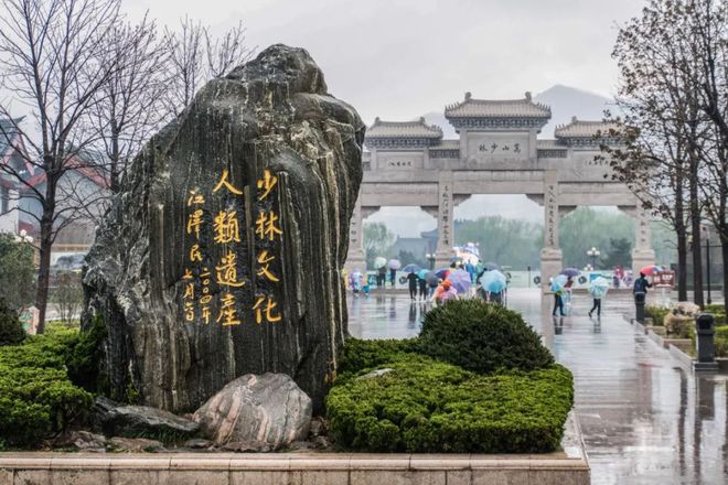 九游体育：6条自驾路线在路上看遍绝美风景！(图37)