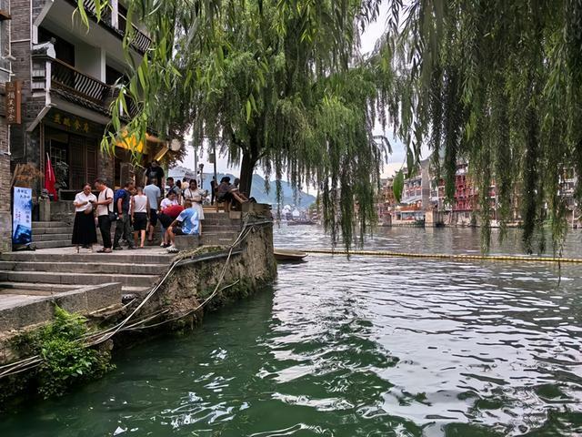 重庆到贵州自驾游6天5晚打卡6个景区这个旅游攻略绝对适合您(图4)