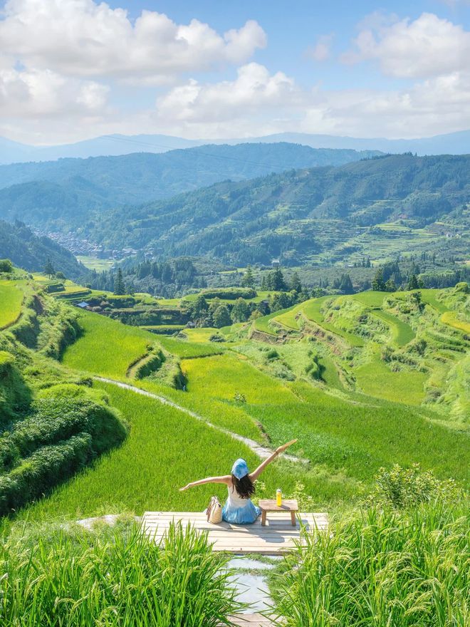 九游体育：贵州自驾游如何规划线日消费如何？(图1)