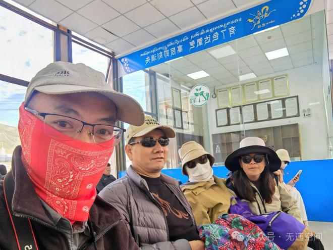 九游体育：川西自驾游：色达五明佛学院此生必游之地！（最新收藏级攻略）(图10)
