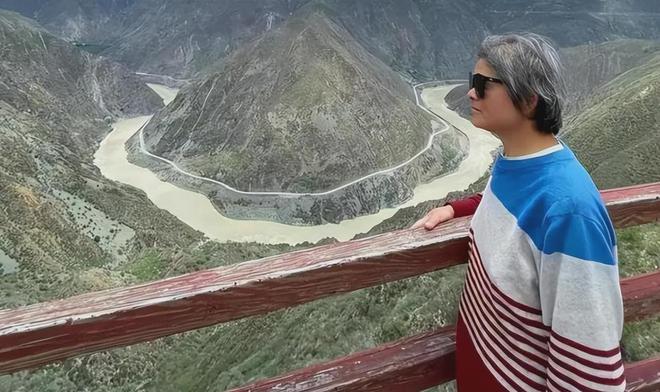 71岁上海老太卖房自驾旅游不给亲人留一分钱9年没回家如今竟变成了这样…(图3)