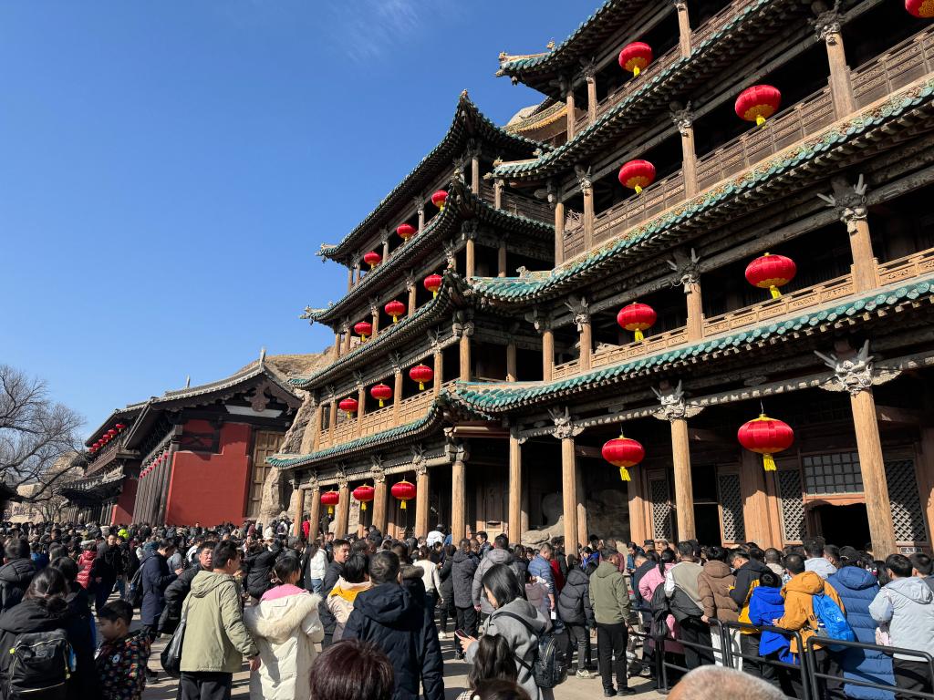 九游体育：超长春节假期点燃旅游热2024年旅游消费或维持上升势头(图1)