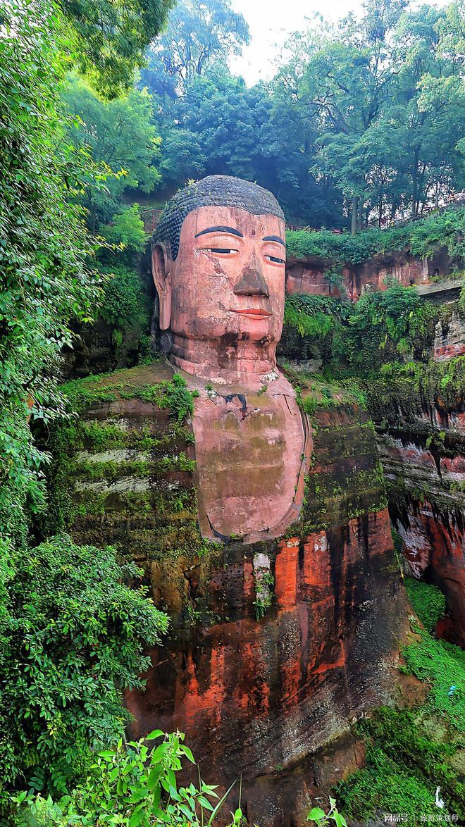 九游体育：青岛到四川旅游自驾攻略自由驰骋的贴心指南！(图2)
