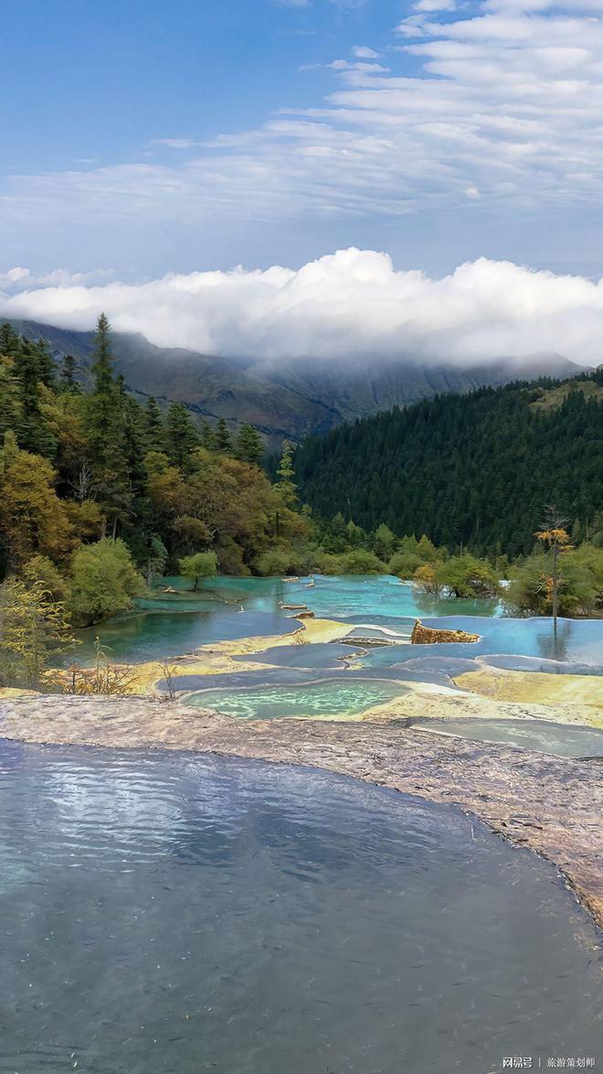 九游体育：青岛到四川旅游自驾攻略自由驰骋的贴心指南！(图3)