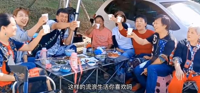 5年后再看60岁“自驾游阿姨”苏敏才彻底明白什么叫相由心生(图5)