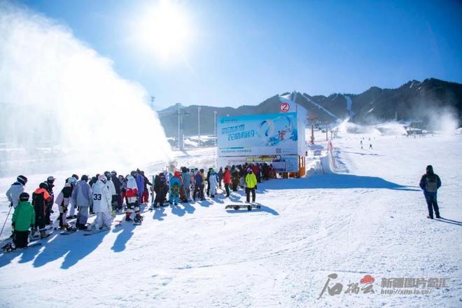 新疆是个好地方｜这几条新疆冰雪旅游线路为啥成为“全国精品”(图1)