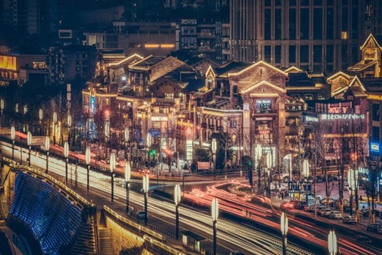九游app：2025重庆女子半程马拉松赛赛道旅游攻略来了(图2)