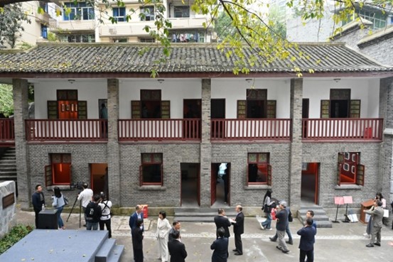九游app：2025重庆女子半程马拉松赛赛道旅游攻略来了(图4)