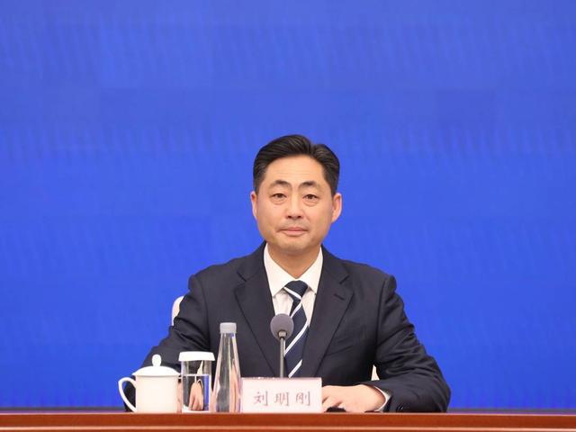 九游app：四川小金“户外天堂”建设新进展：2025年将深度勘察52条登山线条徒步线路(图1)
