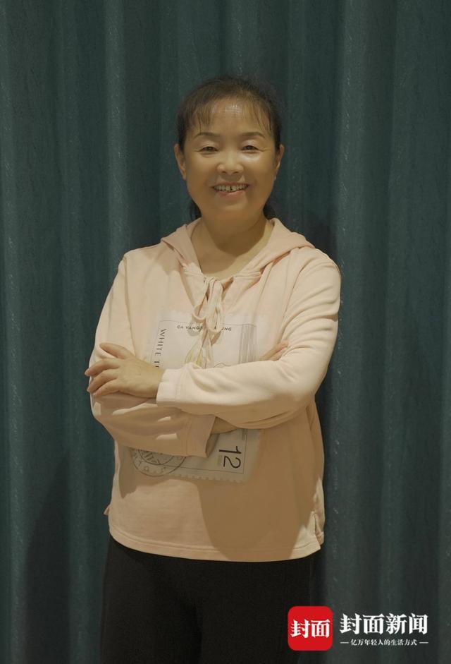 “50岁自驾游阿姨”登上戛纳红毯(图6)