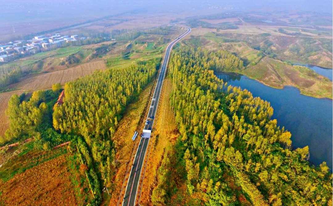 九游app：美丽农村路带动群众富——襄阳农村公路为乡村产业撑起一片蓝天！(图8)