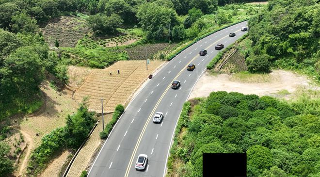 舒城：自驾晓天川藏线万佛山下玩漂流！(图1)