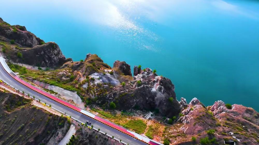 九游app：行进中国一路风景一路歌(图1)