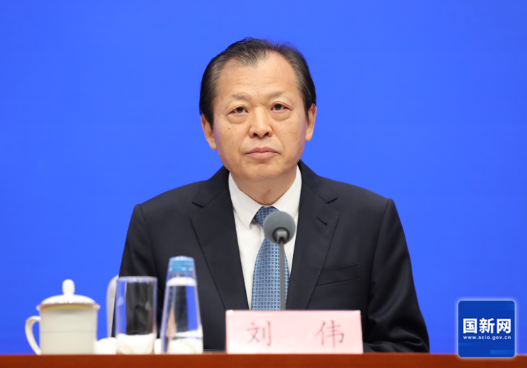 九游app入口：截至2024年底我国农村公路总里程达464万公里(图1)