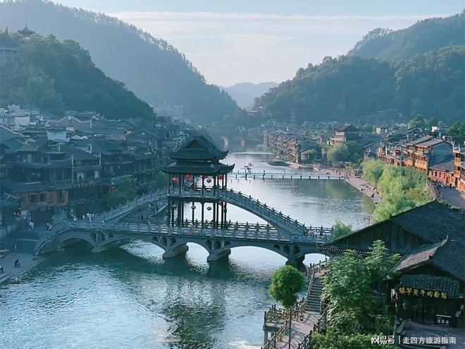 张家界旅游攻略：一月份五天四晚纯玩行程森林公园凤凰古城(图3)