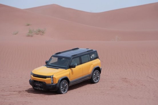 12万以内新能源汽车优选！风云X3L解锁方盒子车型推荐新标杆(图1)