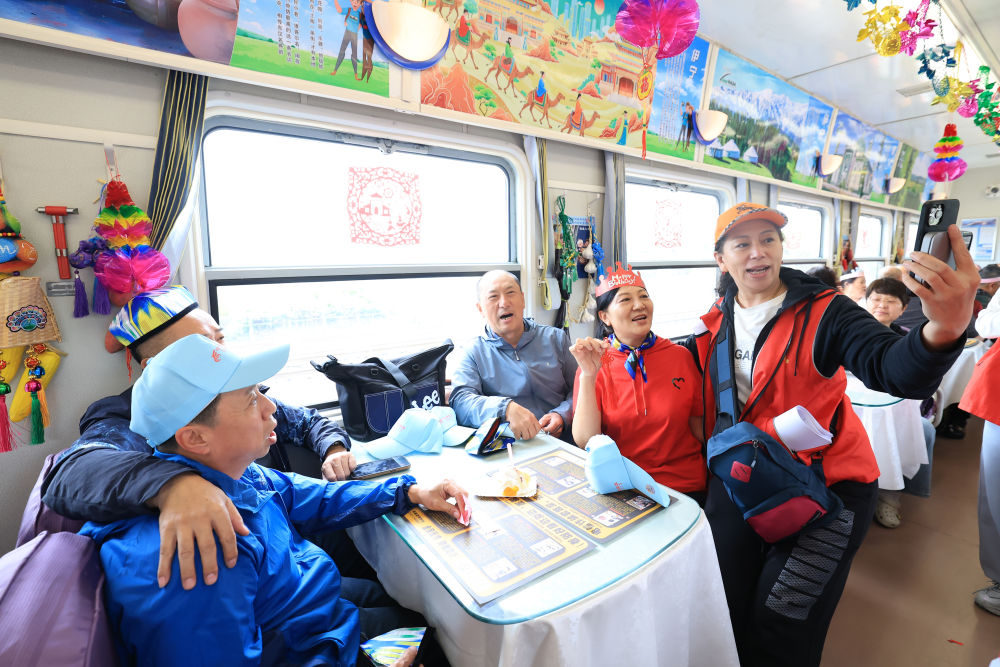 经济政策一线微观察｜“银发经济”新浪潮：适老化设计如何催生“青春化”市场(图4)