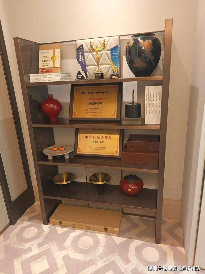 绿宝园翡梵别墅(售楼处地址)2026-绿宝园翡梵别墅销售中心-环境-户型-价格-地址-楼盘详情-配套-电话-交房时间-配套-电话(图4)