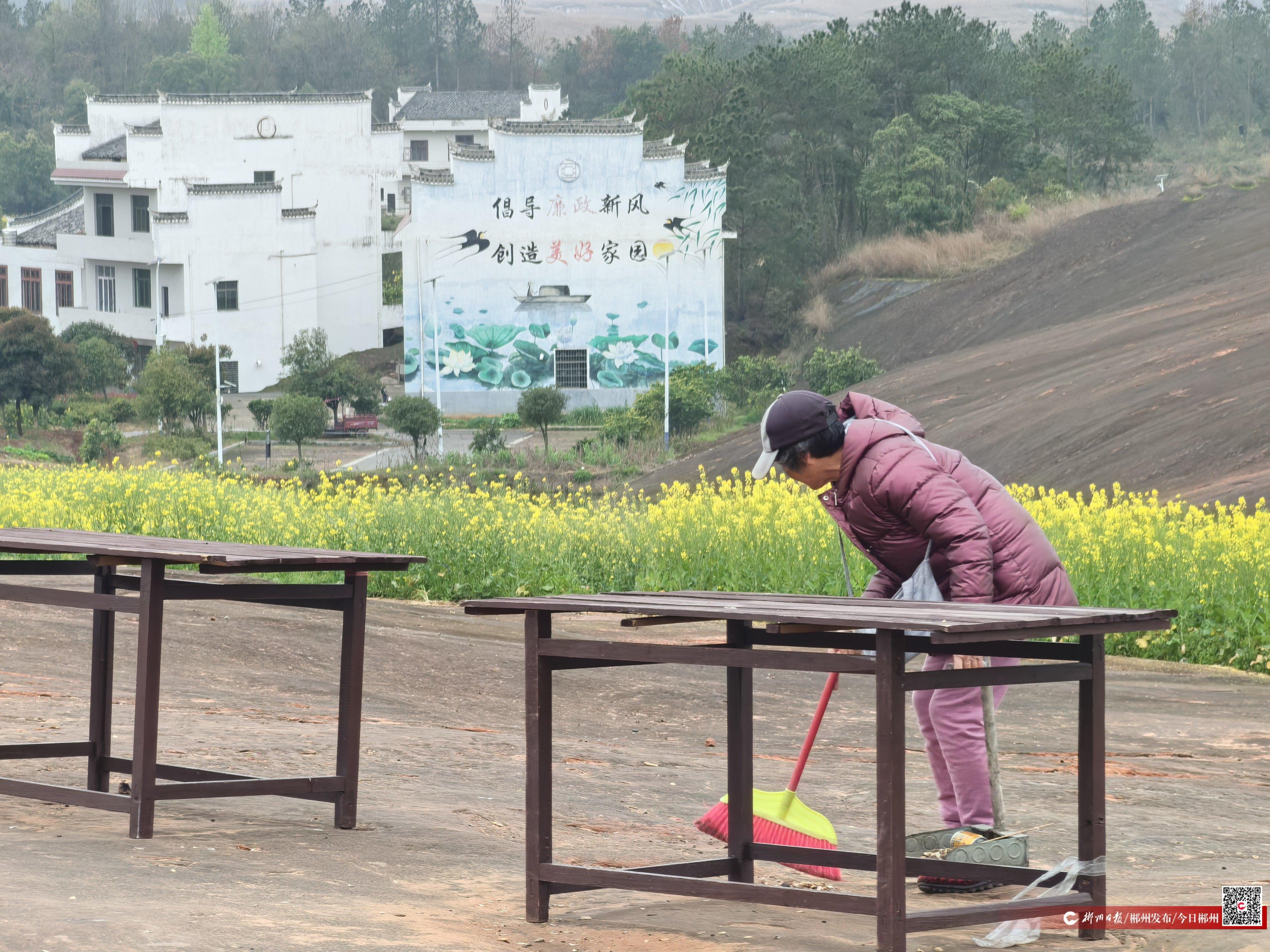 九游app入口：“蠢子山”上“长”出好日子(图3)