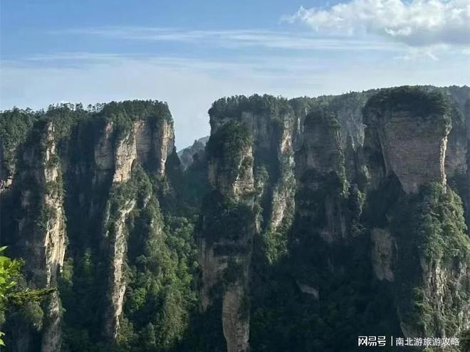 张家界五日游攻略天门山芙蓉镇自驾游门票价格多少？本地导游(图1)