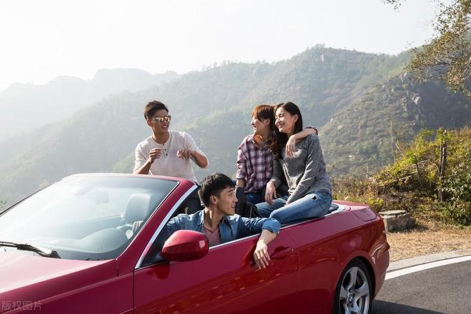 你一定要知道的8条国内精品自驾游路线带你轻松领略大好河山(图1)