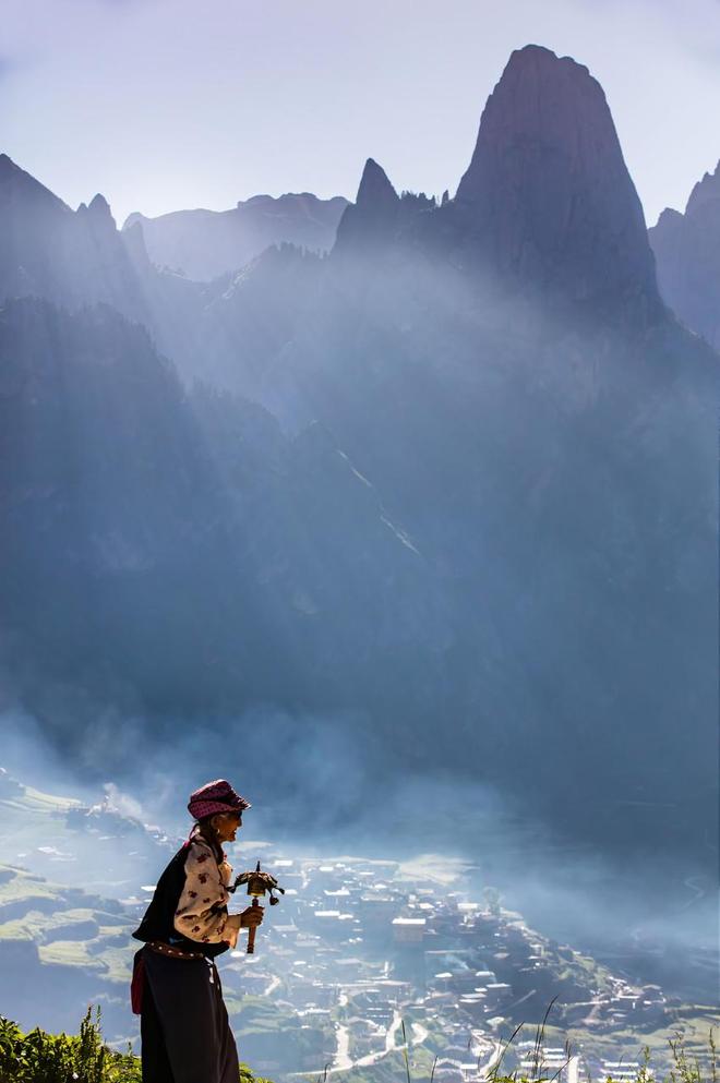 九游app：国内10大自驾路线条适合休闲越野穿越！(图25)