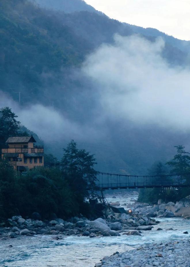 九游app：国内10大自驾路线条适合休闲越野穿越！(图34)