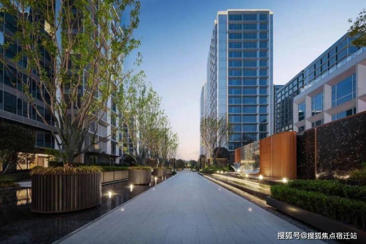 西投银泰城映萃【售楼处】首页_西投银泰城映萃销售中心欢迎您电话环境户型价格地址交房时间配套全解析(图2)