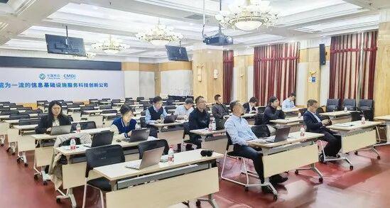 九游app：新标准立项在即：透镜天线如何破局低空通信？(图1)