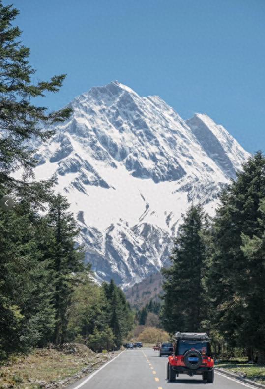 这10条自驾路线条短线条长线适合退休自驾(图1)